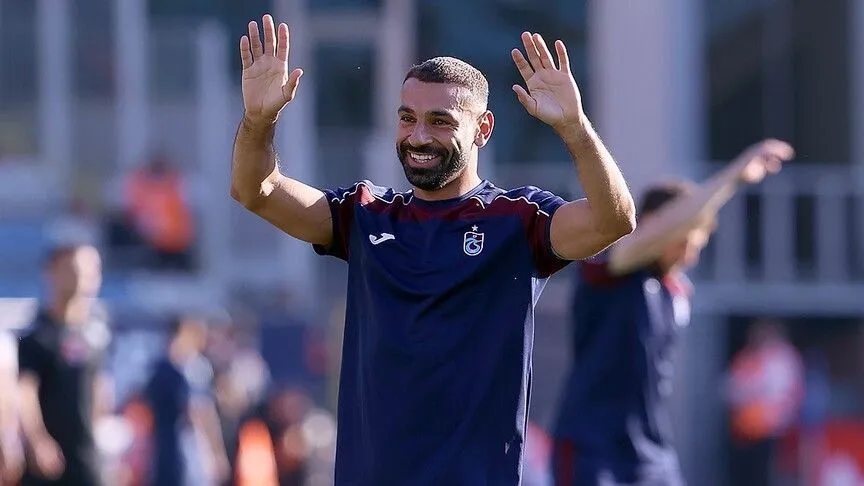 Muhammed Salah'ın Trabzonspor forması kısa sürede Kahire'de spor mağazalarında yayıldı