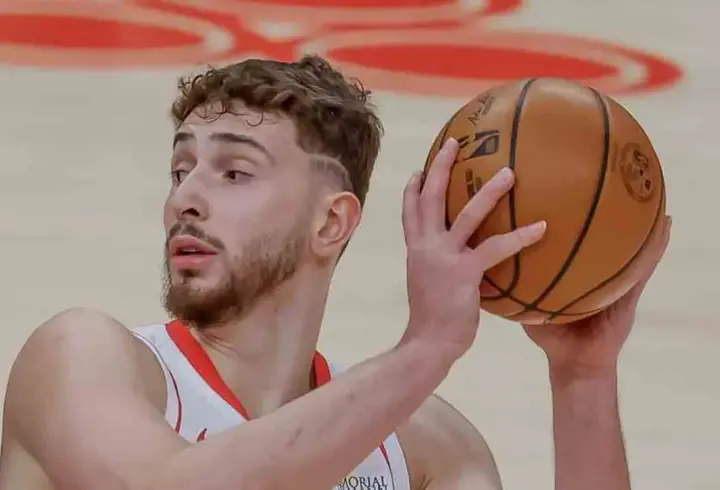 Alperen Şengün'den double-double: 14 sayı 14 ribaunt