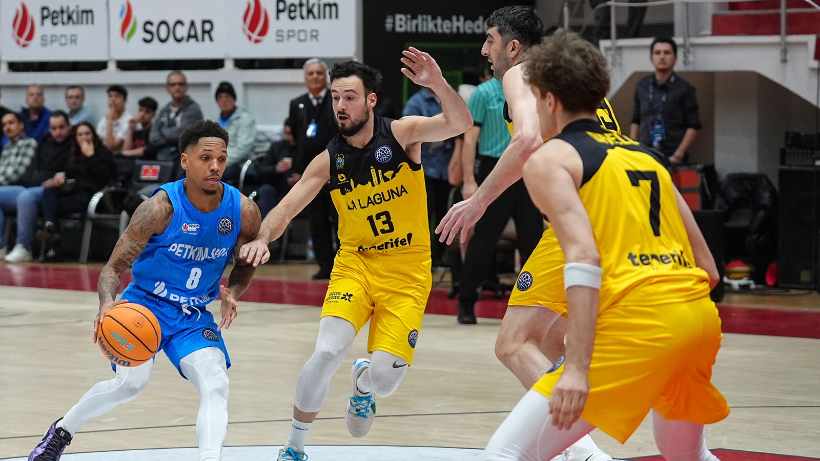 Aliağa Petkimspor, Avrupa'da tur şansını mucizelere bıraktı