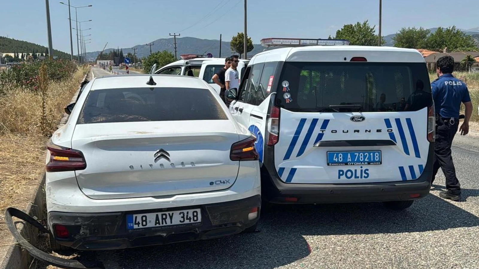 4 polis otosuna çarptı, "hatırlamıyorum" dedi