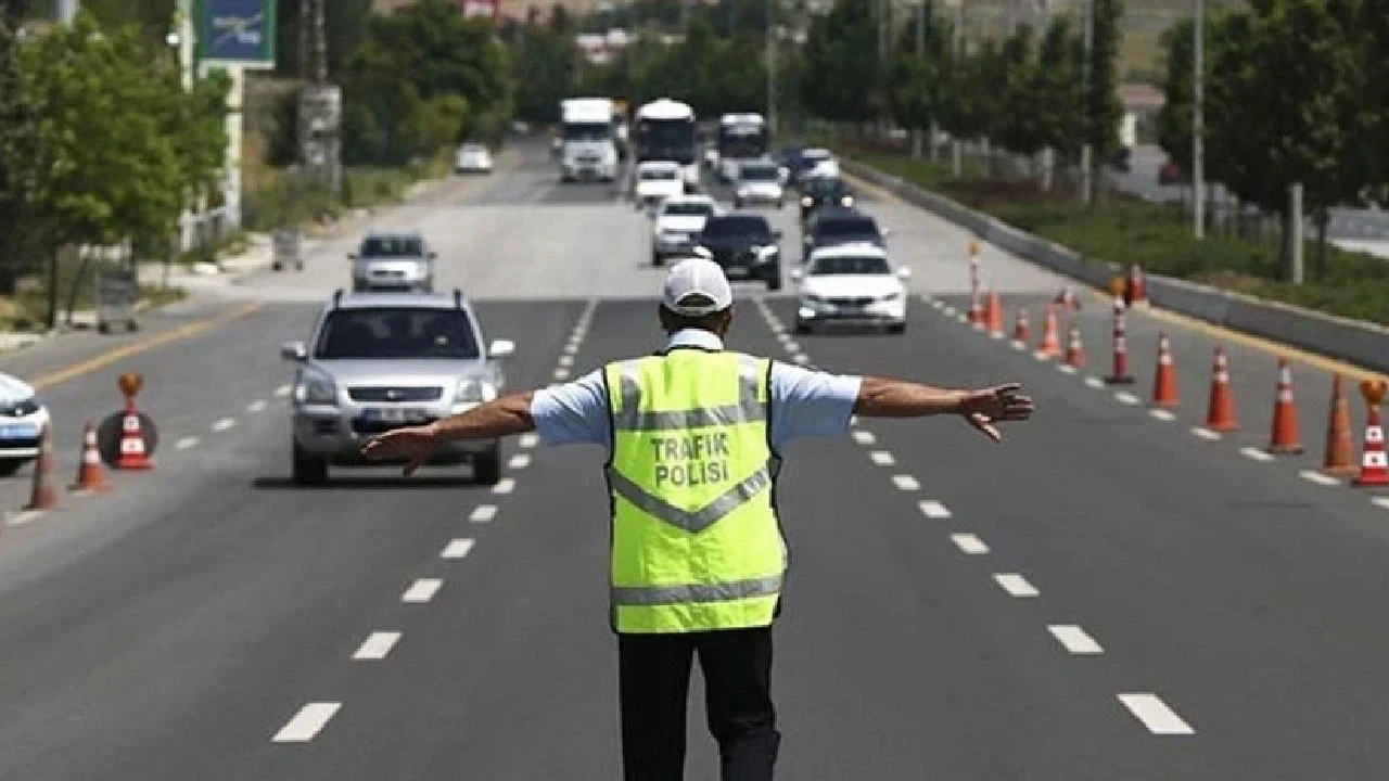 İstanbul'da Bu Yollar Yarın Trafiğe Kapalı