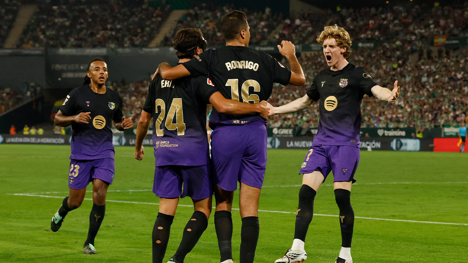 Barcelona'dan Tarihi Sezon Başlangıcı: Real Madrid'in Rekoruna Ortak Oldular