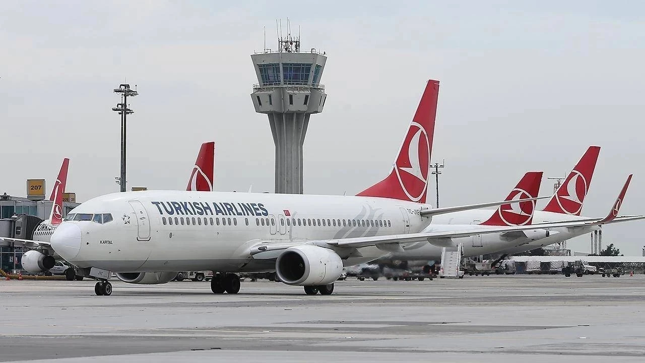 THY'den Arnavutluk'a uçak hibesi: 12 milyon dolarlık hediye