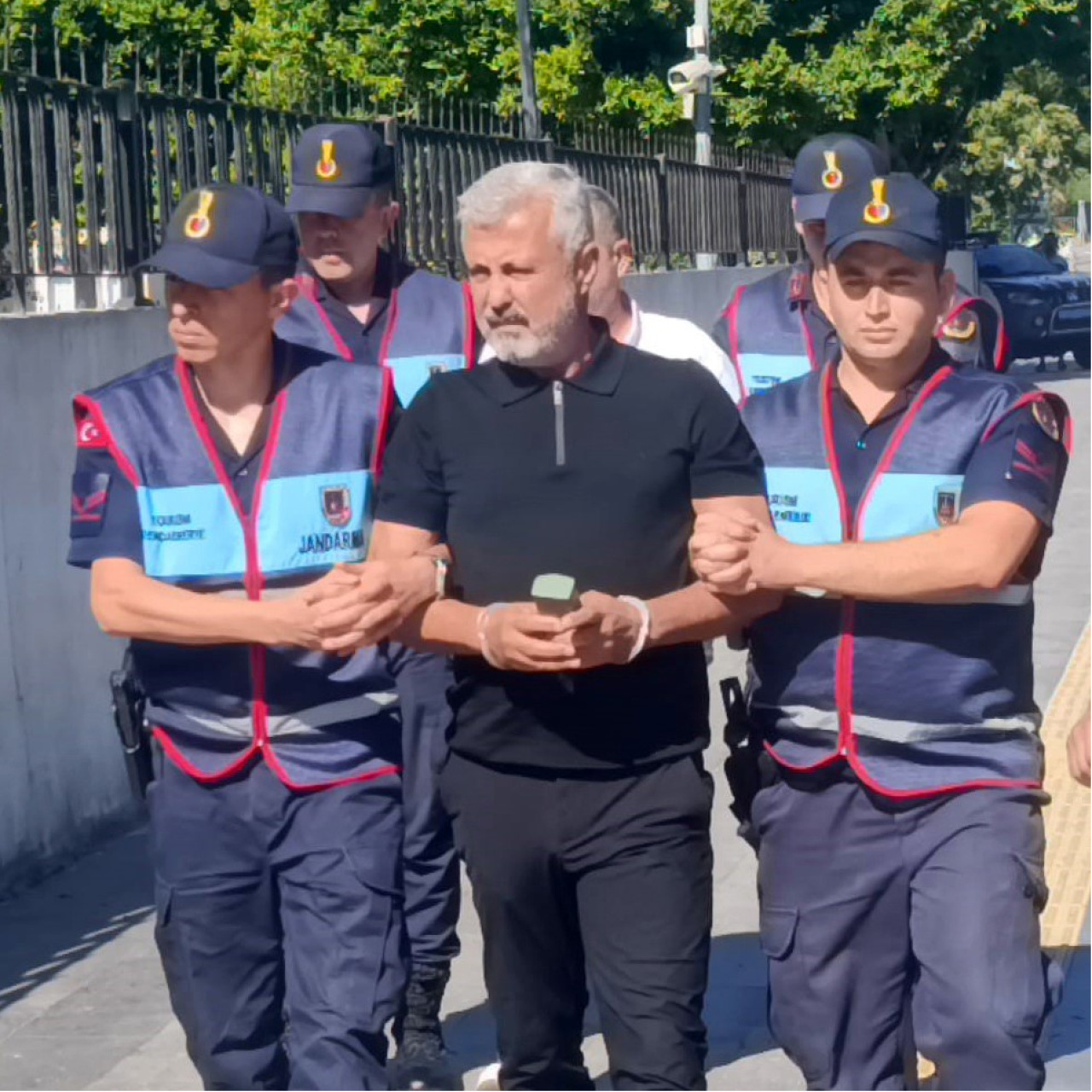 Manavgat Belediyesi soruşturmasında 5 tutuklama