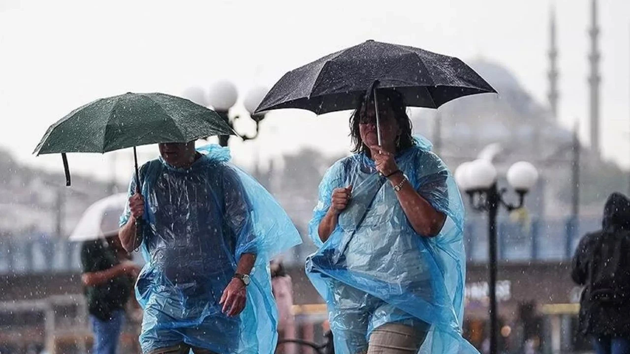 Meteoroloji 4 bölgeyi uyardı: Sağanak yağış etkili olacak