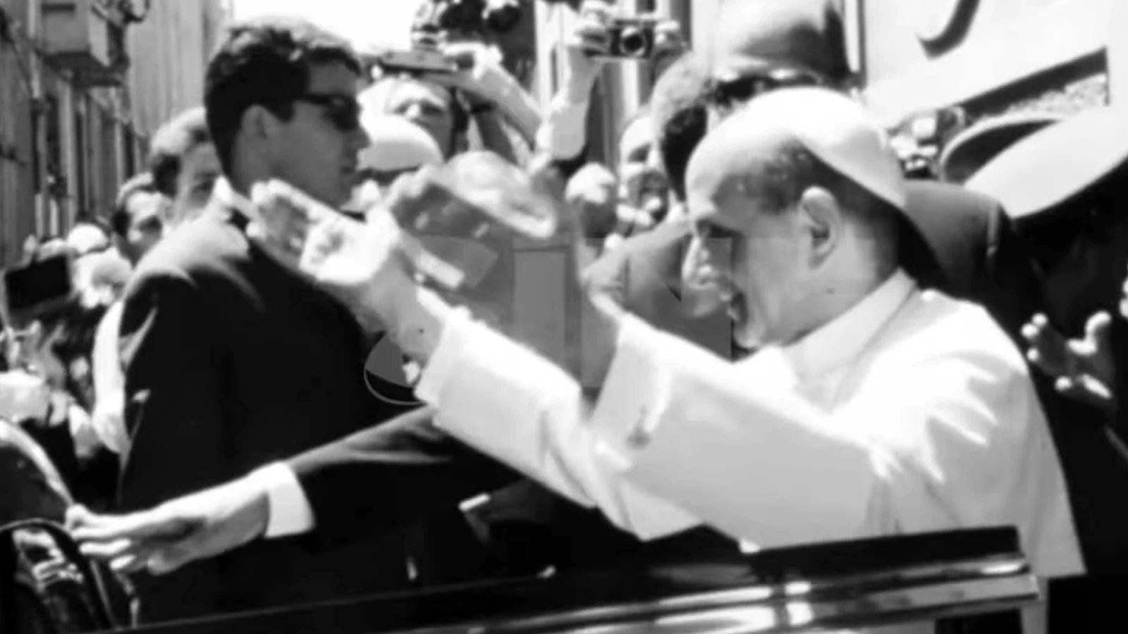Türkiye'ye ilk Papa ziyaretinin görüntüleri paylaşıldı