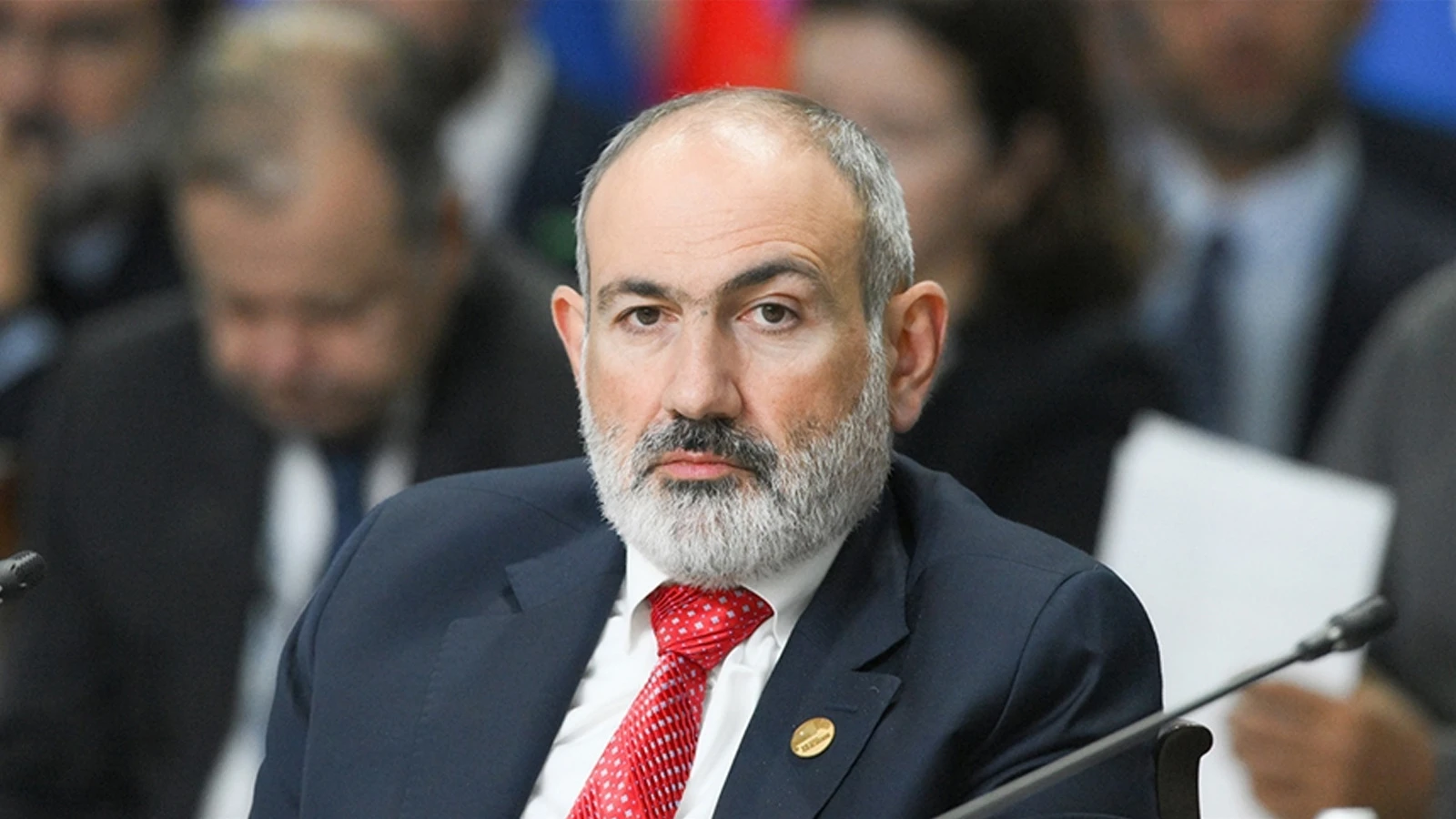 Paşinyan suçlamıştı... Ermenistan'da "darbe planladığı" iddia edilen Başpiskopos Galstanyan gözaltına alındı
