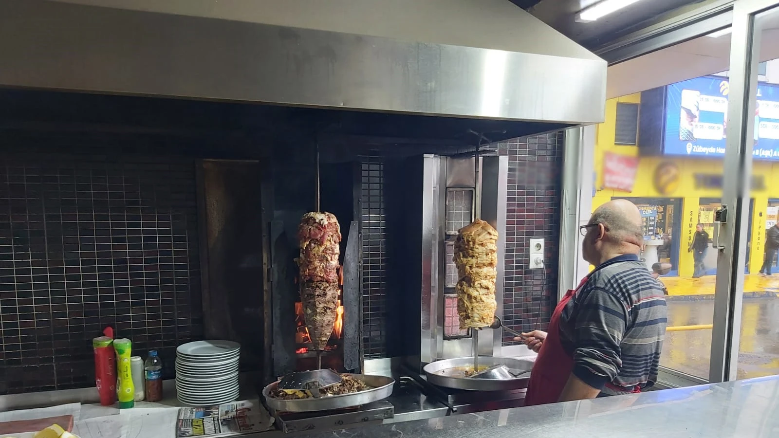 Tüketime uygun olmadığı belirlenen döner imha edildi