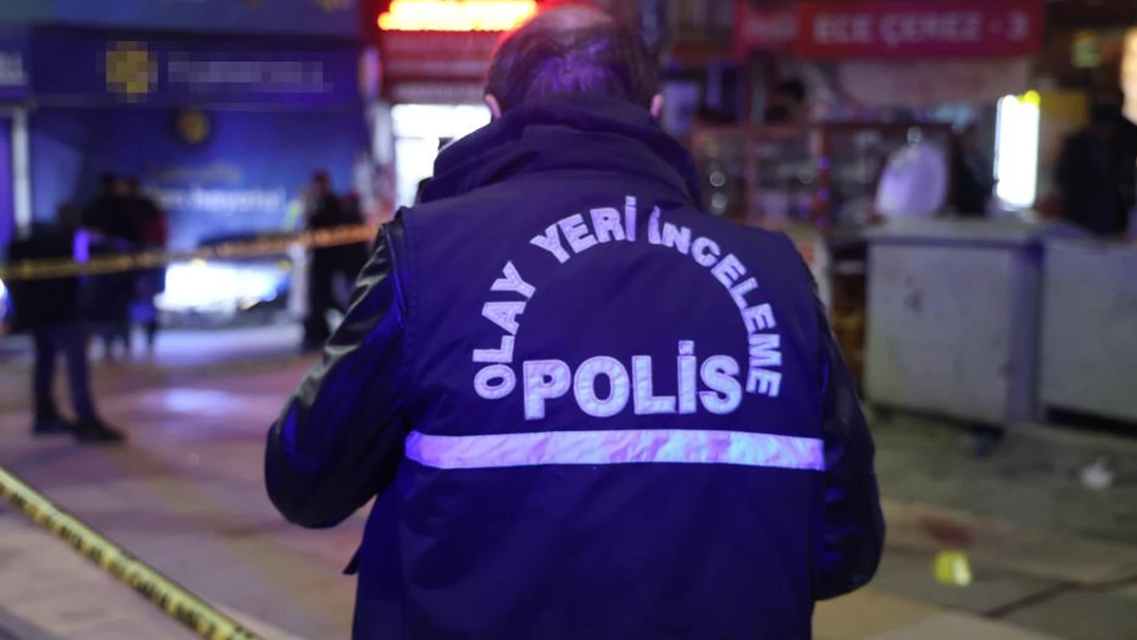 Elazığ'da minibüs durağına silahlı saldırı: Yaralılar var