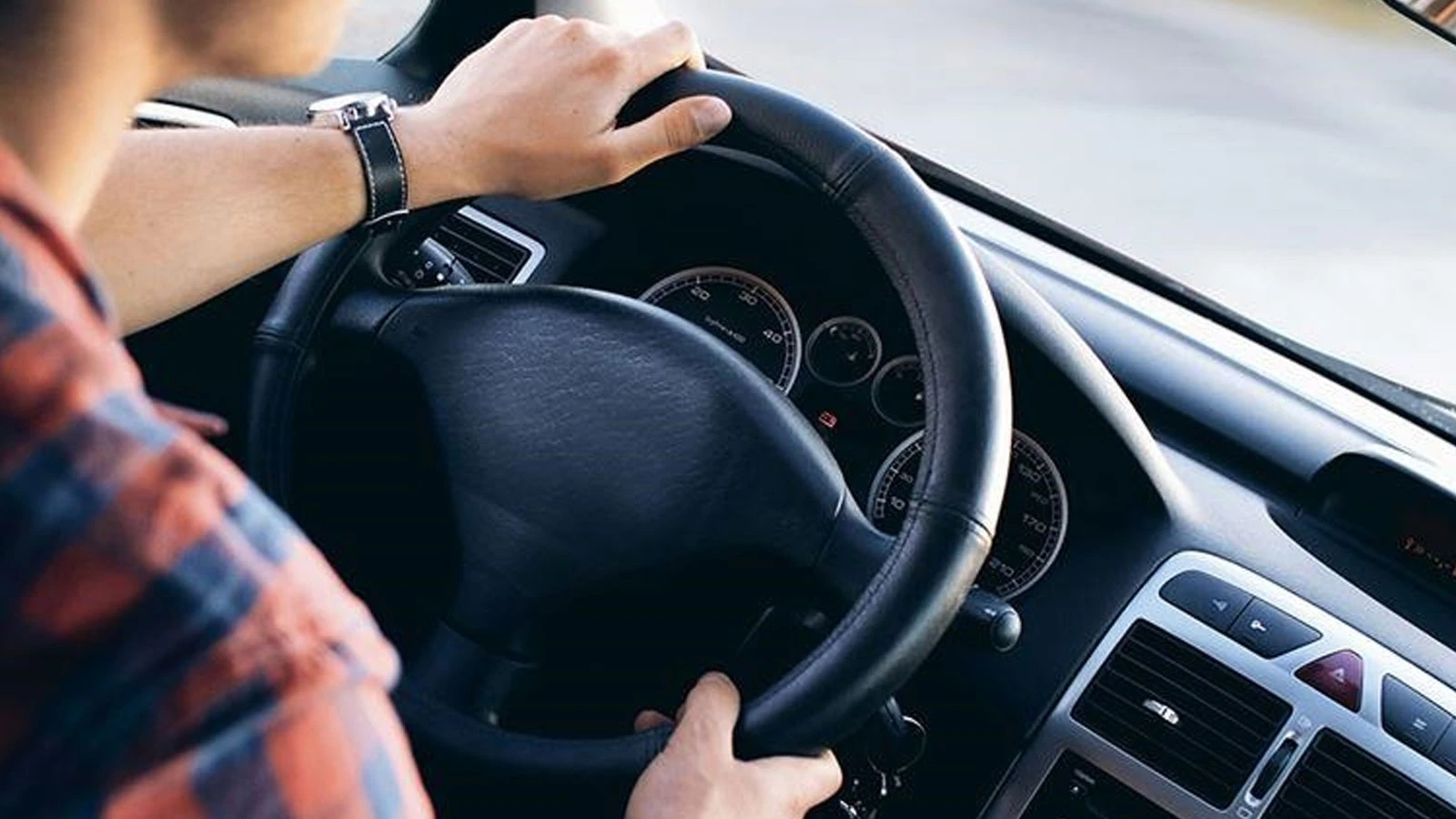 Bayramda uzun yola çıkacaklara "yol hipnozu" uyarısı