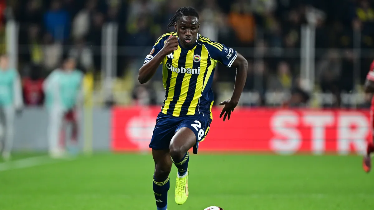 Fenerbahçe genç yıldızın bonservisi aldı! Zorunlu satın alma maddesi...