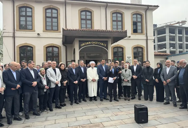 Cumhurbaşkanı Erdoğan ve ailesine yönelik hakaretlere Sakarya'da tepki gösterildi