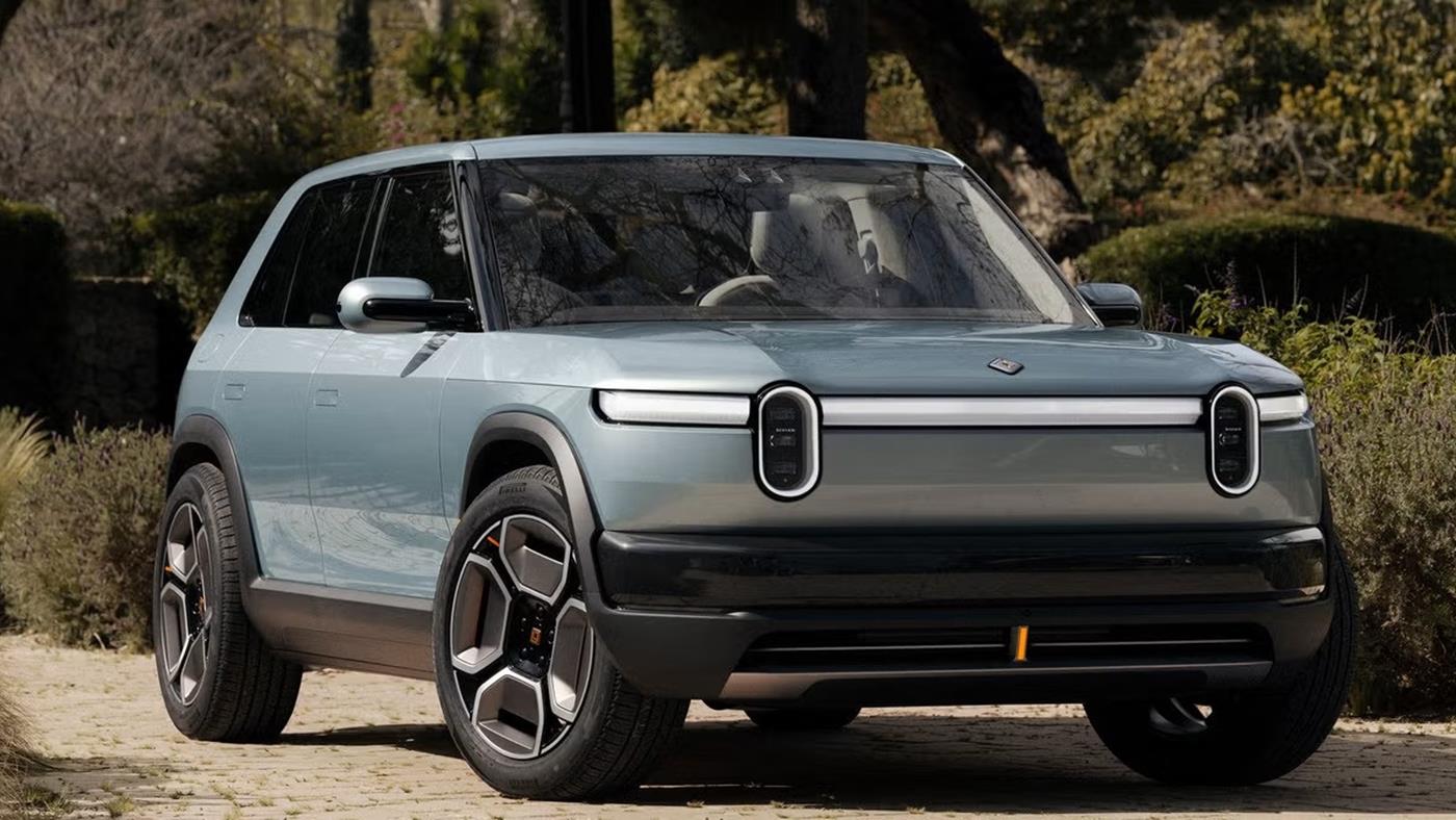 Rivian, eller serbest sürüş sistemini ve yapay zeka asistanını duyurdu