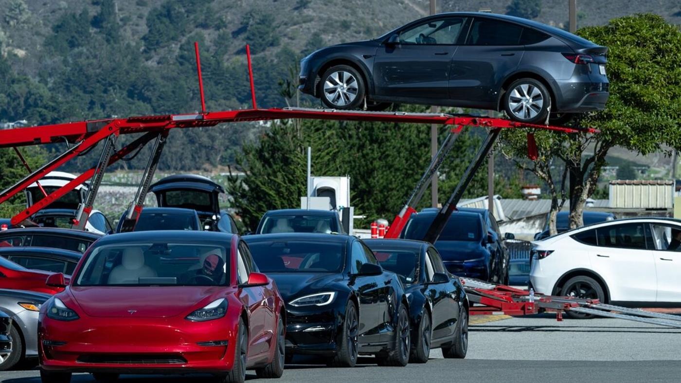 Tesla, 30 günlük satış yasağıyla karşı karşıya