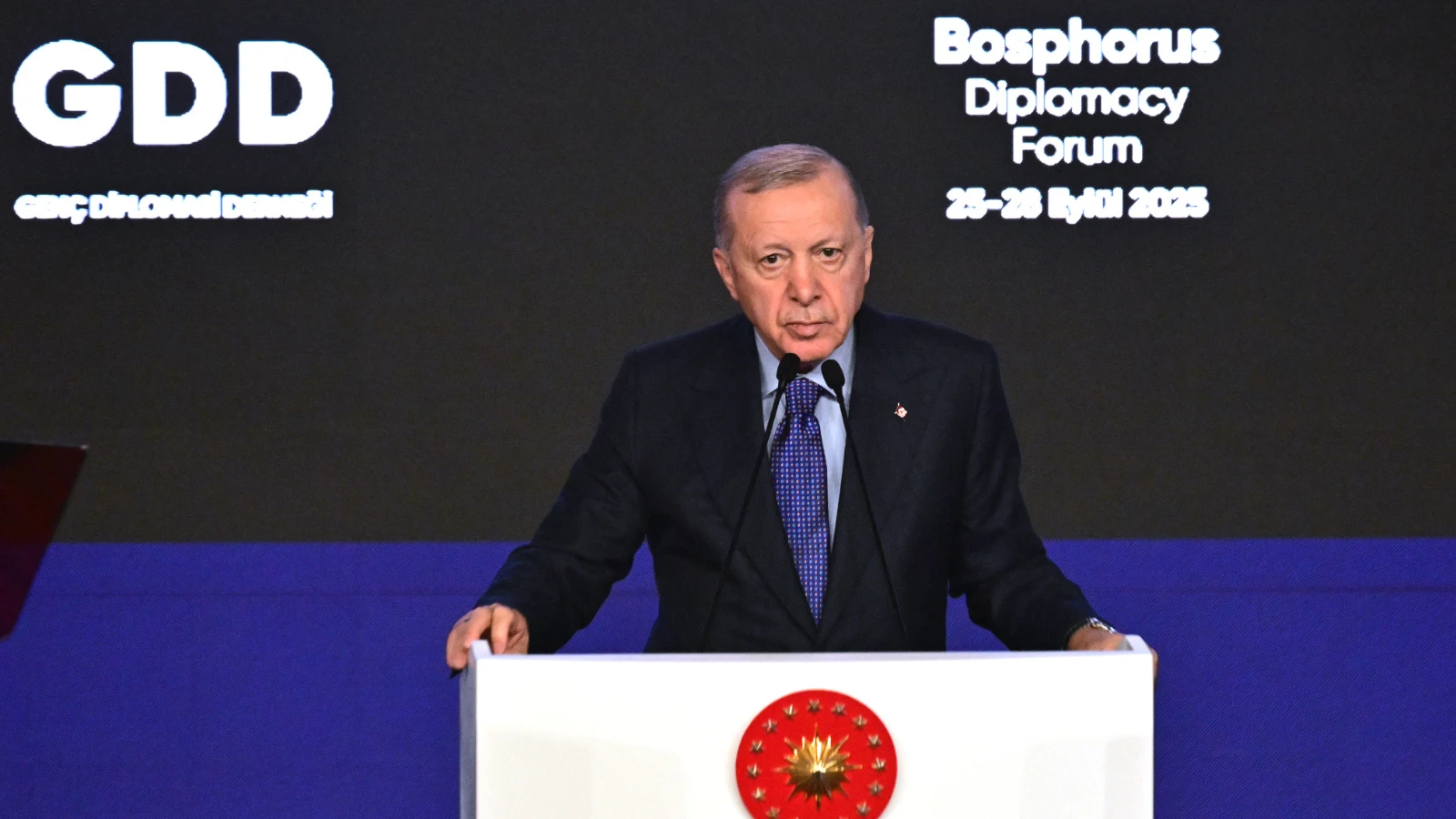 Cumhurbaşkanı Erdoğan: Ortada büyük bir sistem krizi var