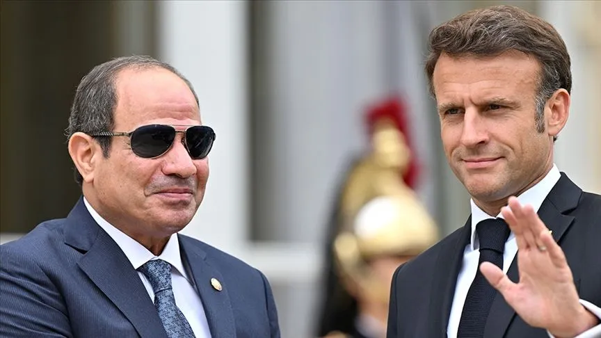 Fransa Cumhurbaşkanı Macron, Gazze gündemli üçlü zirve için Mısır’da