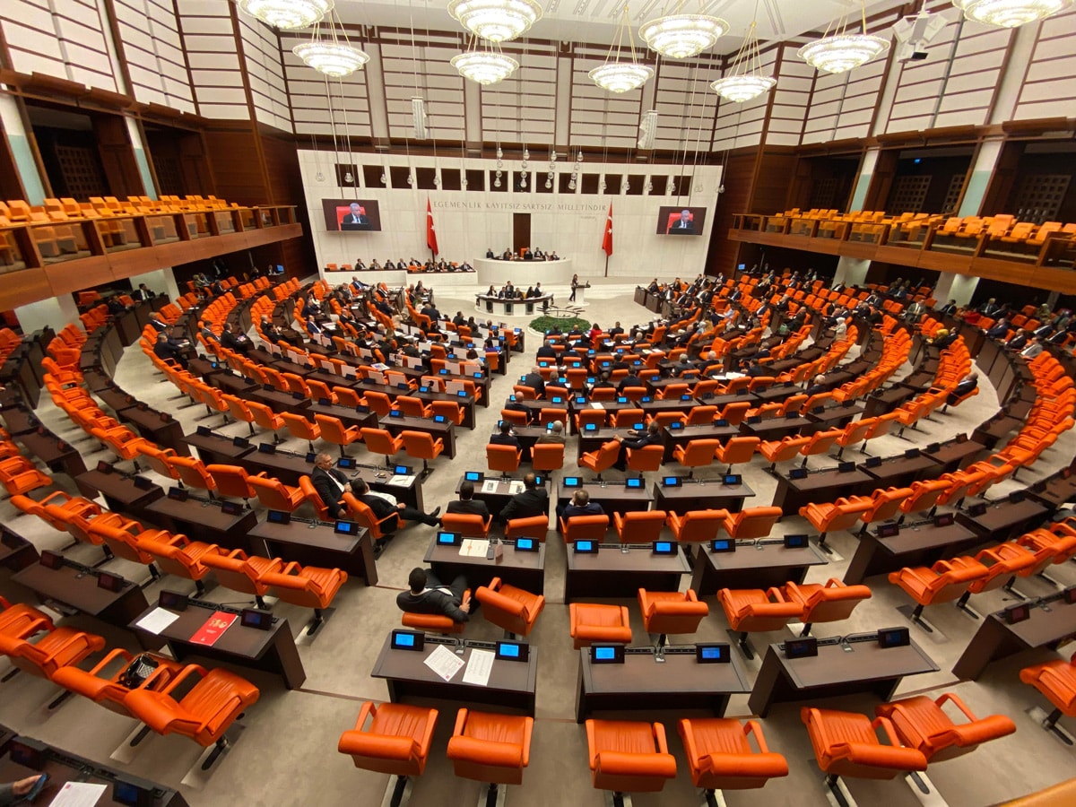 Fesih kararı sonrası TBMM'de komisyon tartışmaları: 3 seçenek masada