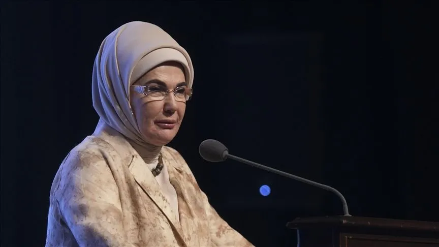 Emine Erdoğan, Vatikan'da "Dünya 5'ten büyüktür" mesajı verdi