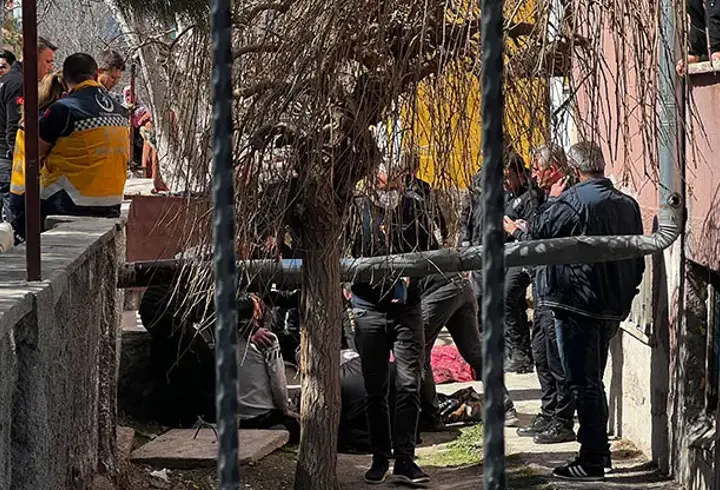 Kahreden tablo ortaya çıktı: Anne ve 2 çocuğu ölü bulundu