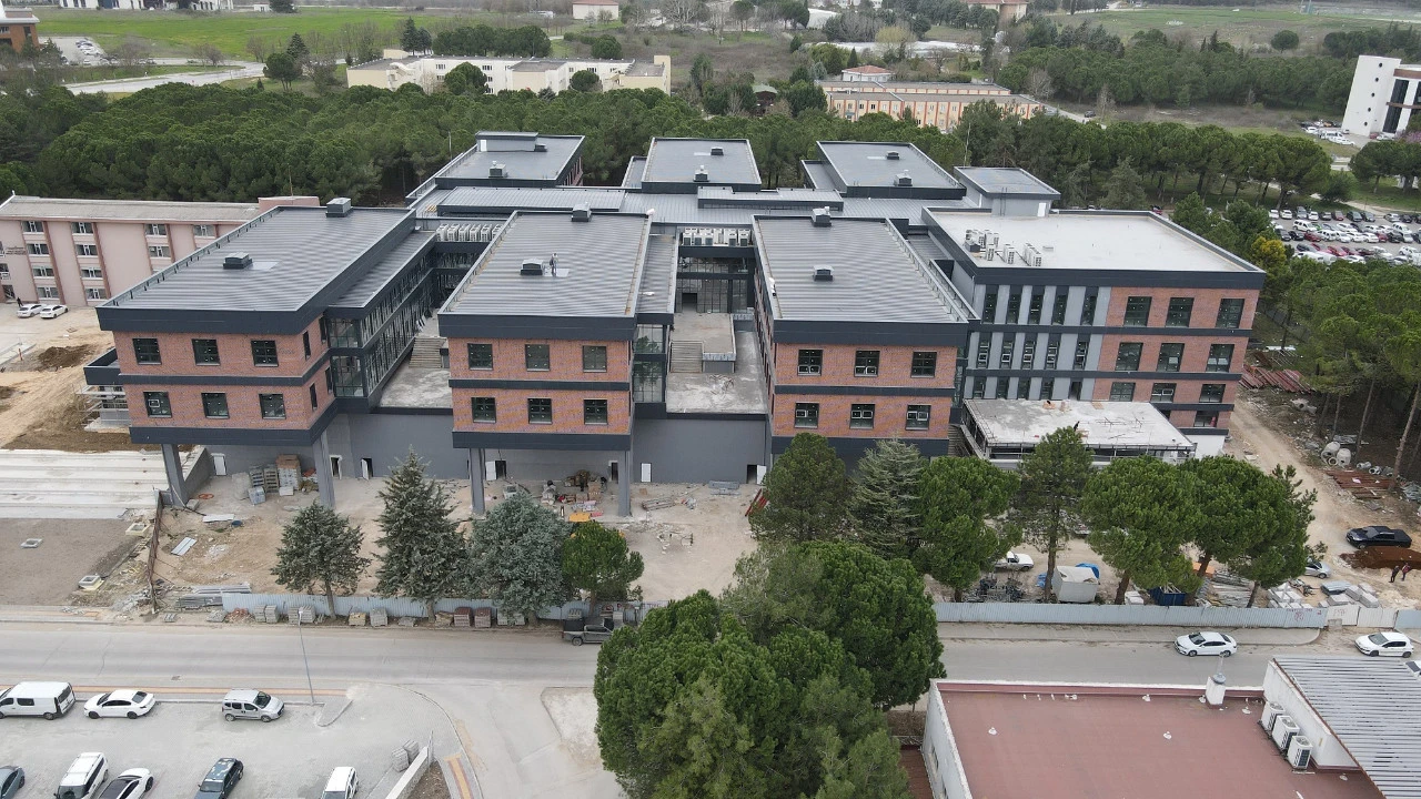 Buü’ye 30 Bin Metrekarelik Modern Derslik Yatırımı
