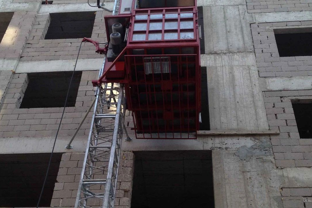 Zonguldak'ta İş Kazası: Yük Asansörünün Düşmesi Sonucu 1'i Ağır, 3 Kişi Yaralandı