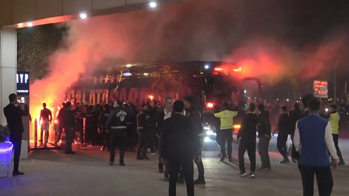 Galatasaray'a Kocaeli'de coşkulu karşılama!