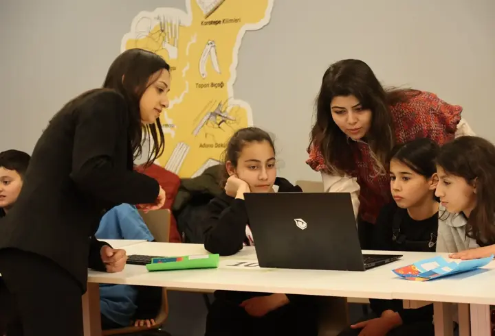 Kürkçüler Köyü’ndeki çocuklara dijital eğitim desteği