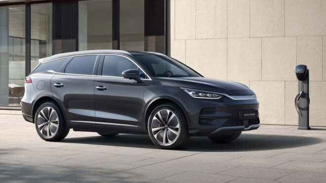 BYD Tang L, küresel pazarlara Atto 8 adıyla çıkarılıyor