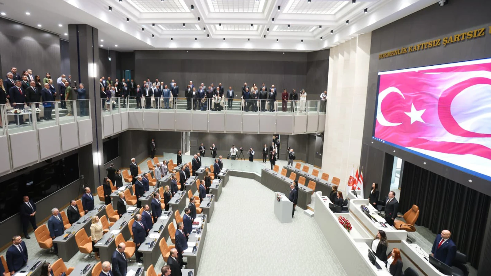 KKTC'de yeni Cumhurbaşkanı Tufan Erhürman ant içti