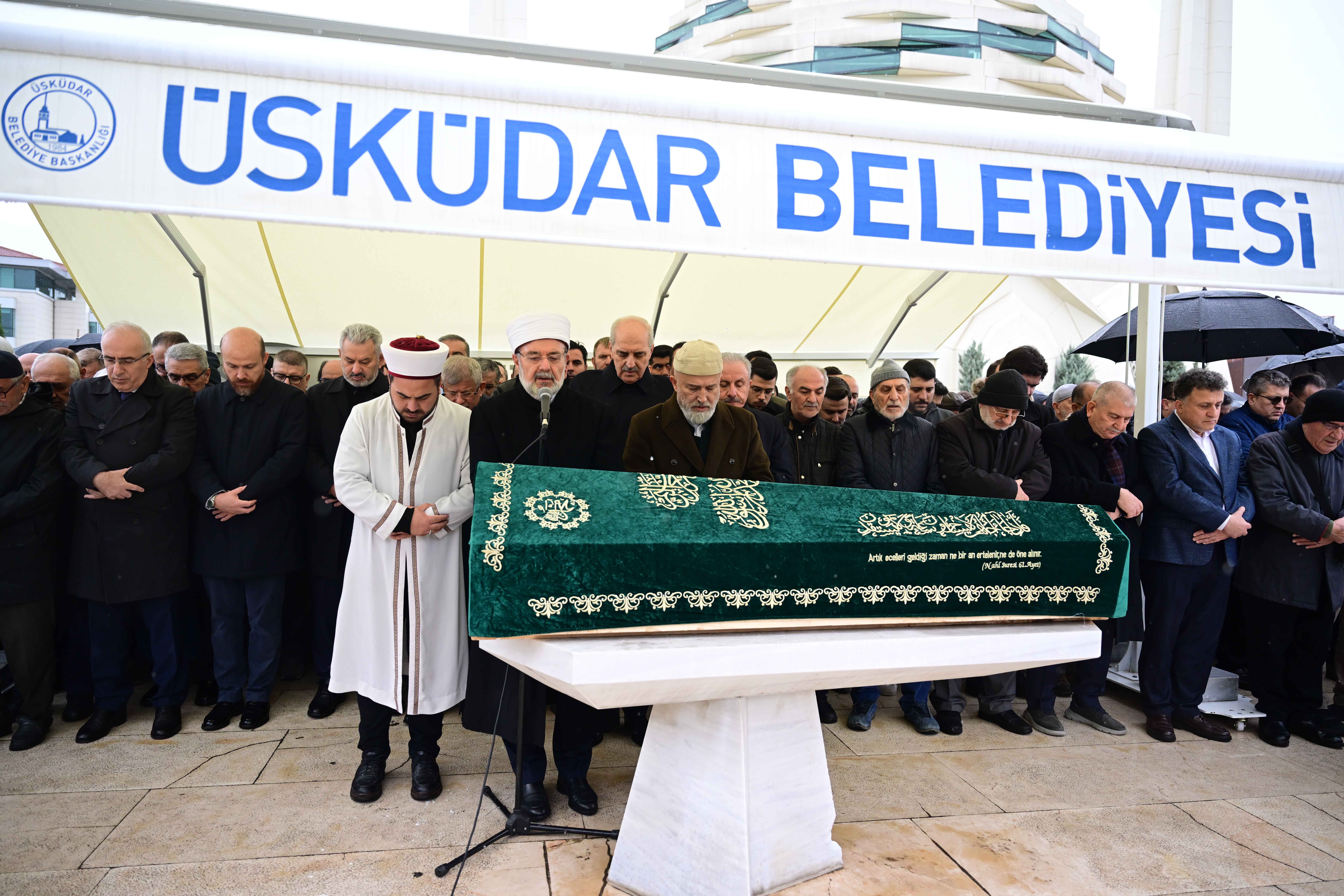 Yazar Cevat Özkaya Son Yolculuğuna Uğurlandı
