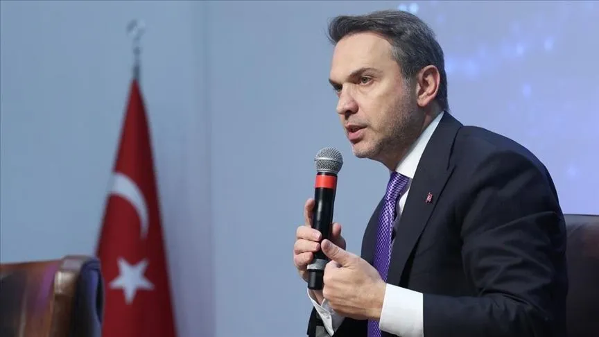 Bakan Bayraktar, EPIX söyleşisinde enerji uzmanlarıyla buluştu
