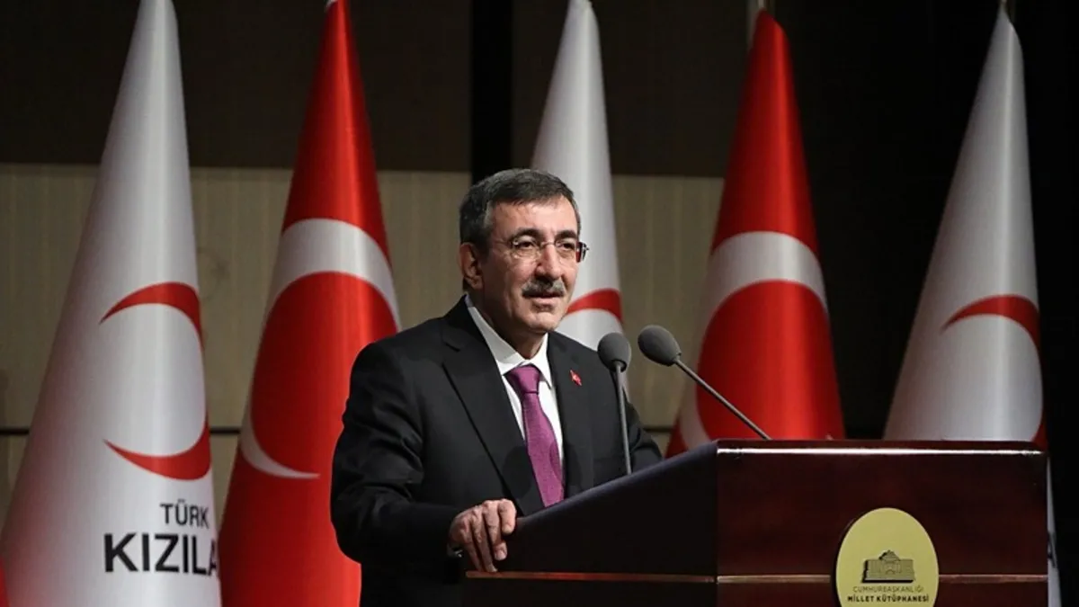 Cumhurbaşkanı Yardımcısı Cevdet Yılmaz'dan Formula 1 paylaşımı