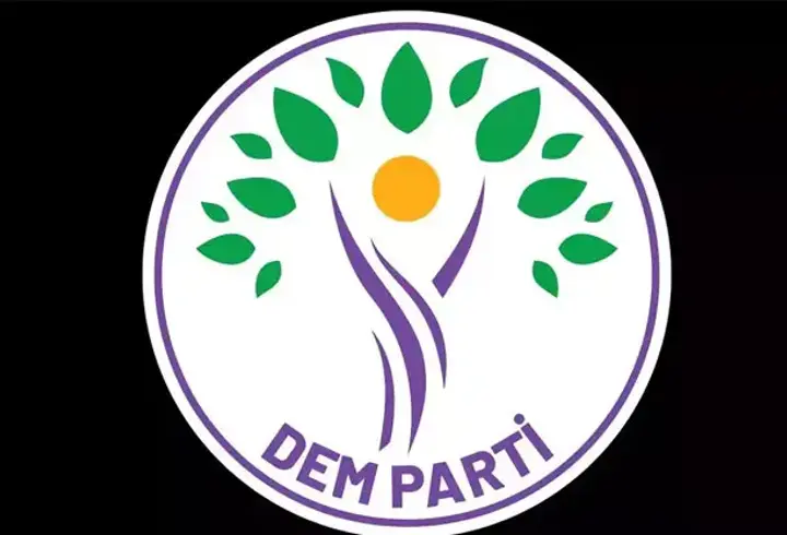 Son dakika... DEM Parti heyeti, İmralı'ya gitti! Silah yakma sonrası ilk ziyaret