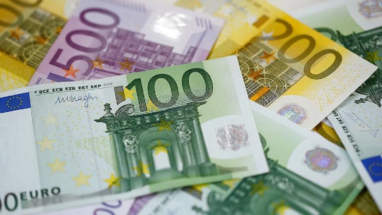 Yunanistan ekonomisi yüzde 2 büyüdü