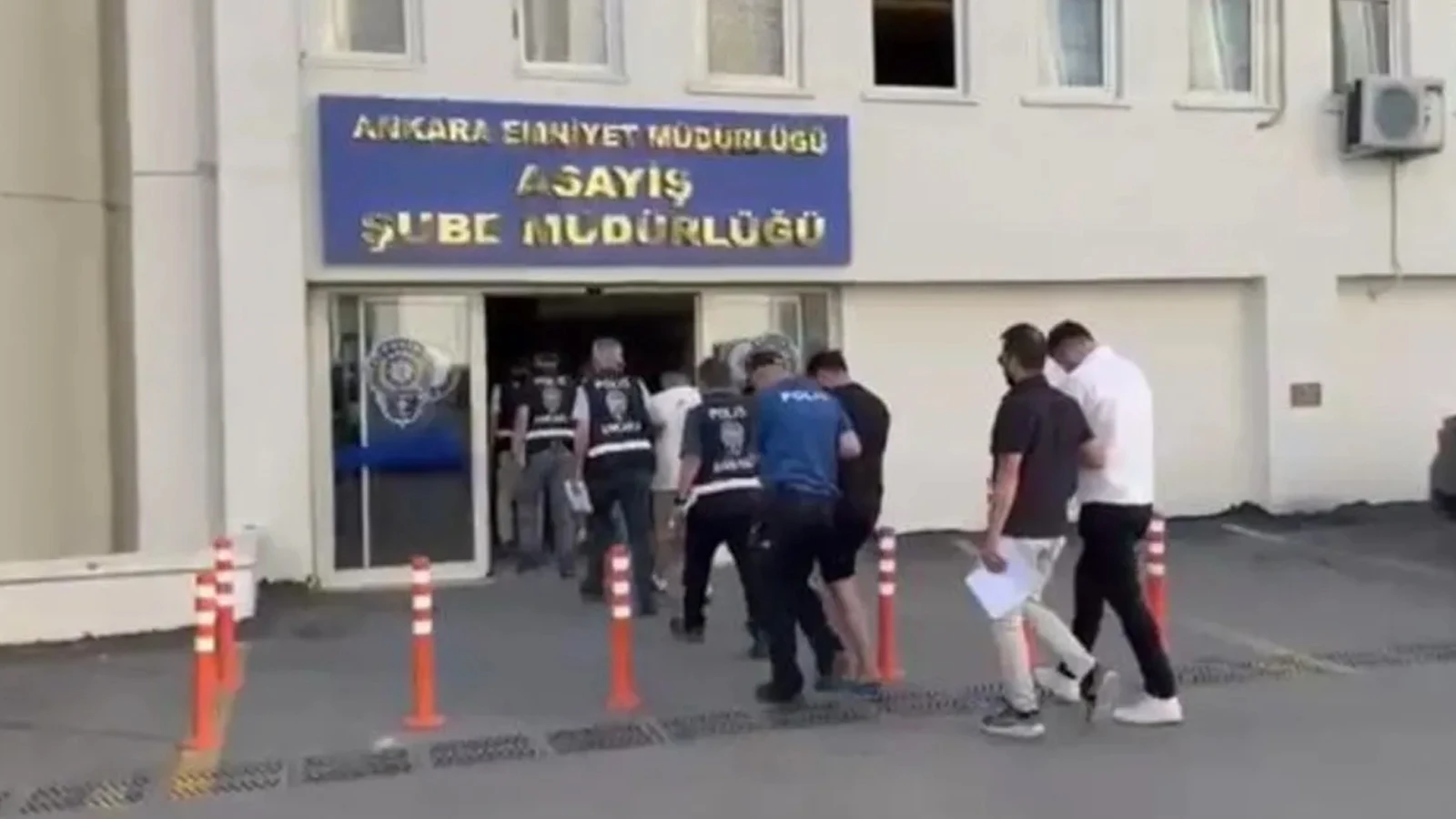 Ankara’da fuhuş operasyonu: 12 şüpheli tutuklandı