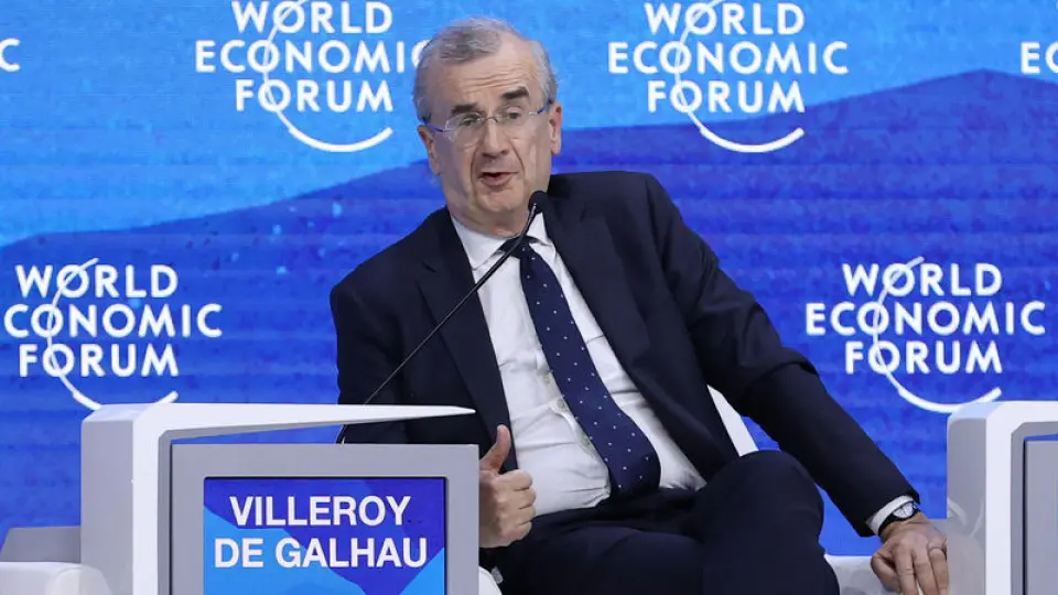 Villeroy: Fed'in bağımsızlığına saldırı dolara zarar verir
