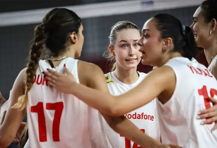 Türkiye U21 Kadın Voleybol Takımı, Çekya'ya 3-2 mağlup oldu