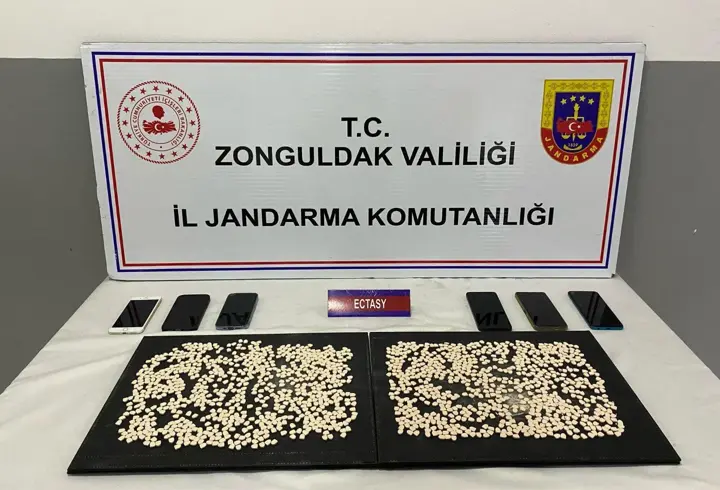Zonguldak’ta 1540 adet uyuşturucu hap ele geçirildi: 4 tutuklu