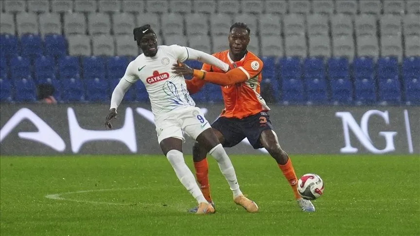 Başakşehir, Trendyol Süper Lig'de Çaykur Rizespor ile berabere kaldı
