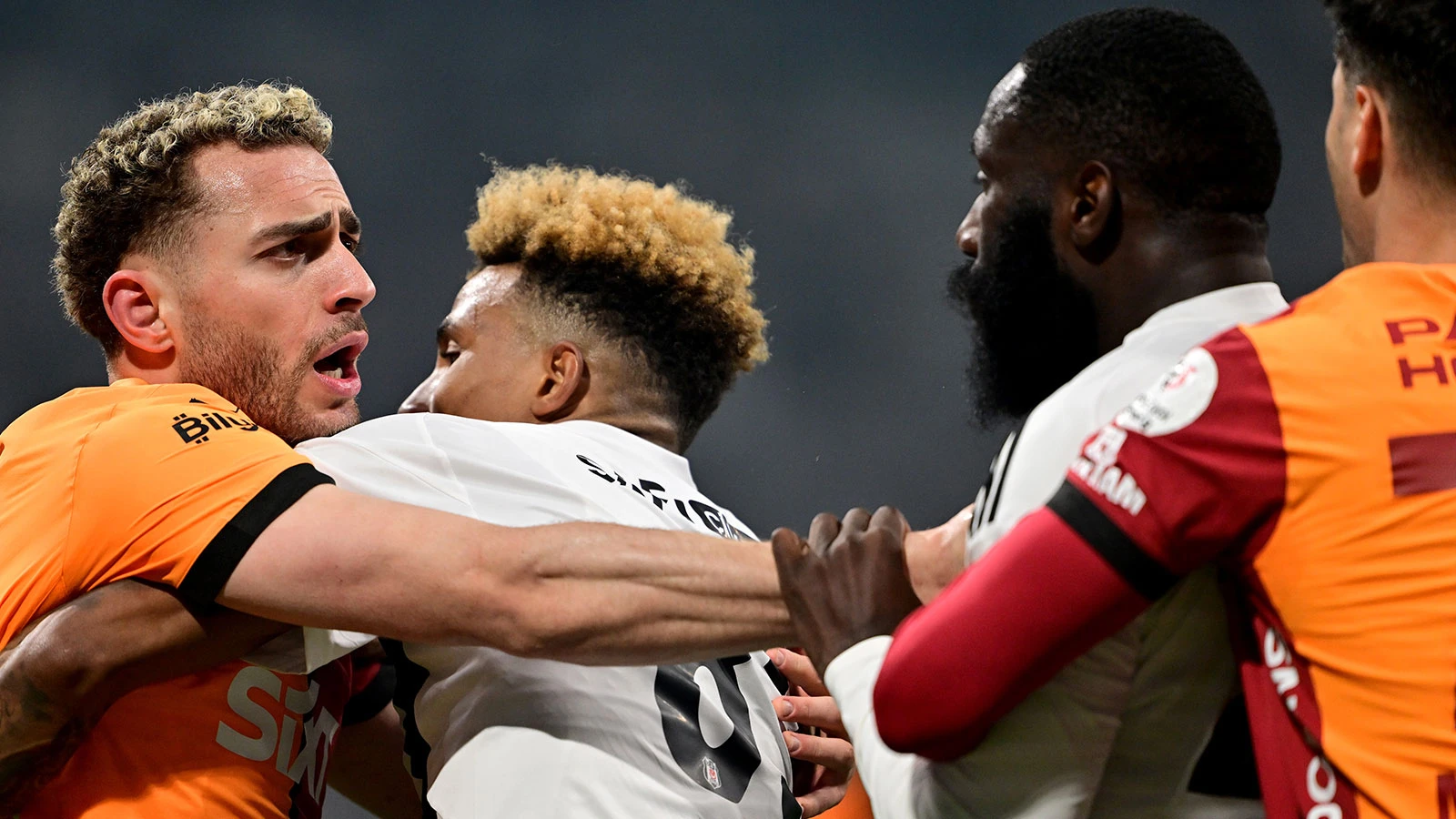 Beşiktaş'tan Galatasaray maçı sonrası olay yaratan paylaşım!