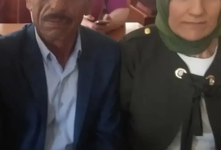 Eşini bıçakladıktan sonra tabanca ile öldürdü, aynı silahla kendisini de yaraladı