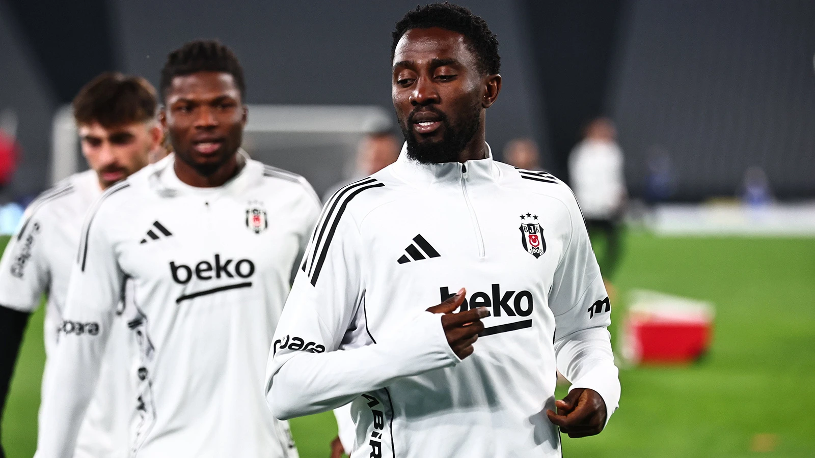 Beşiktaşlı Wilfred Ndidi'nin babası trafik kazasında hayatını kaybetti