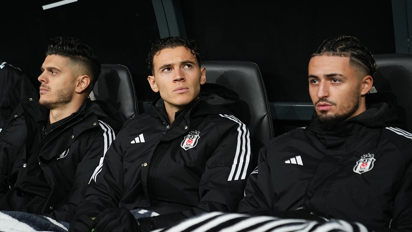 Beşiktaş'ın yeni transferi Kristjan Asllani 6 dakikada kızardı