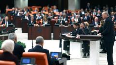 TBMM açılışı: Erdoğan yıllar sonra Babacan ve Davutoğlu ile yan yana geldi