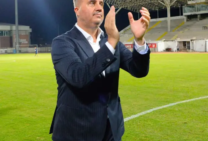 Fethiyespor’da Selahattin Dinçel ile yollar ayrıldı
