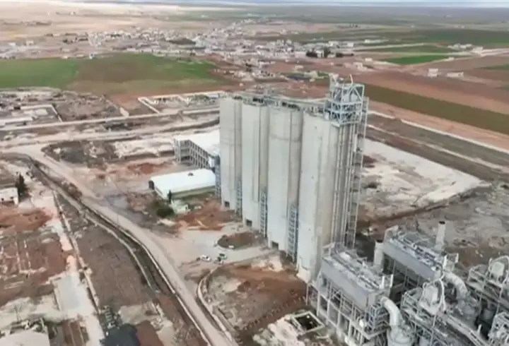 Sadece CNN TÜRK'te: İşte YPG terör karargâhı çimento fabrikası