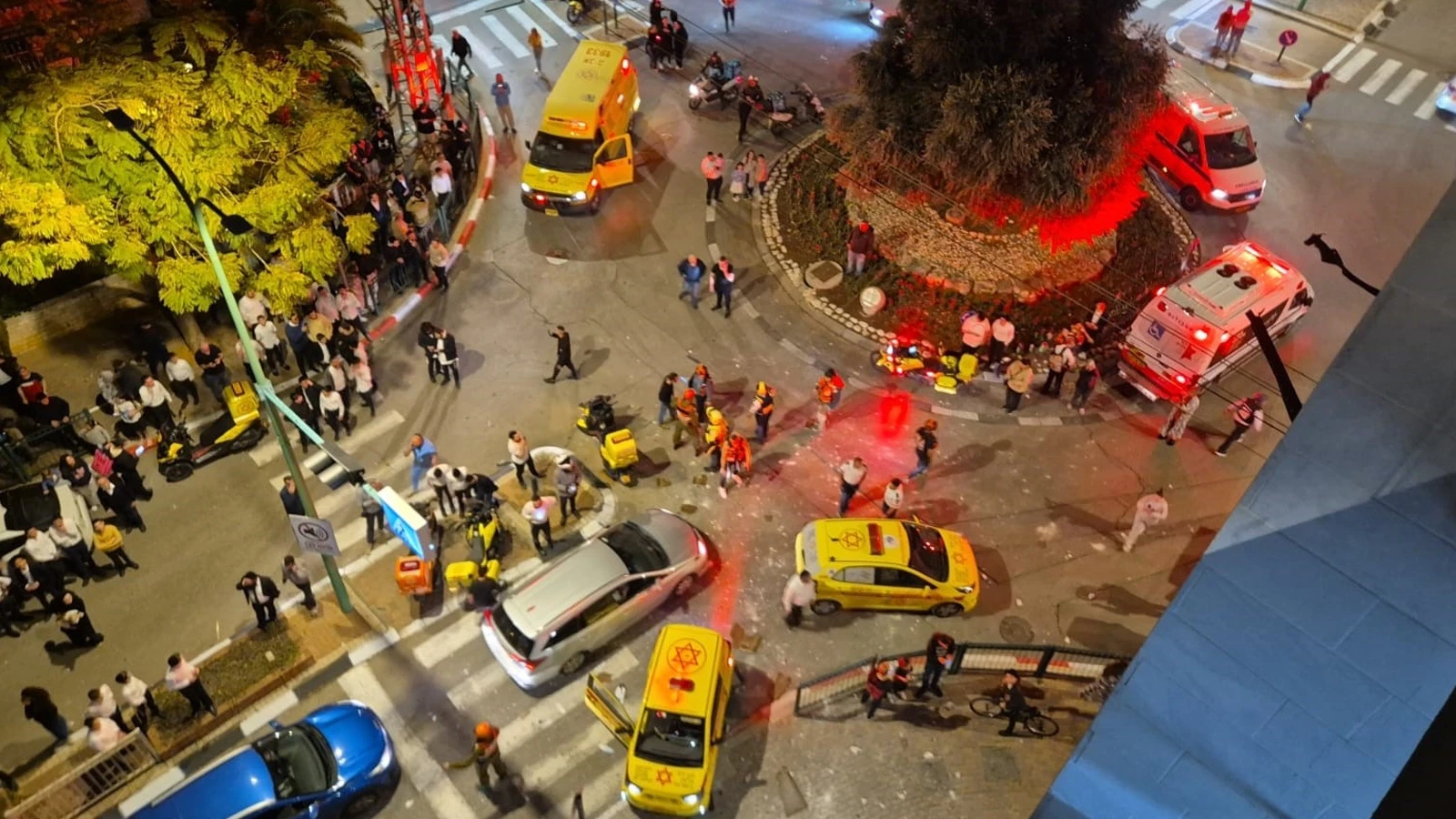 İran'dan İsrail'e füze saldırısı: Çok sayıda yaralı var