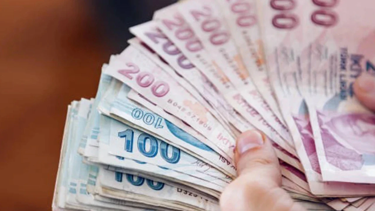 Asgari Ücret Ne Kadar Olacak? Yeni Asgari Ücret Ne Zaman Belli Olacak?