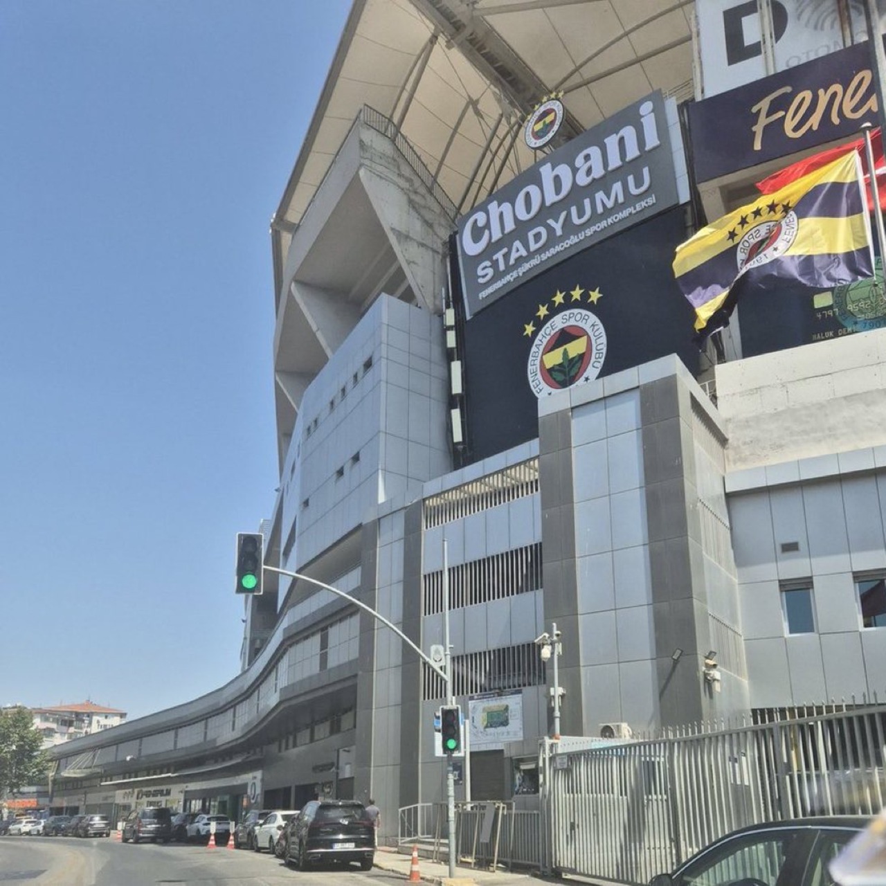 Fenerbahçe Stadyumu'nda tabela değişikliği!