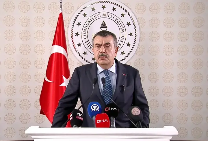 Yusuf Tekin okullardaki yeni tedbirleri açıklıyor